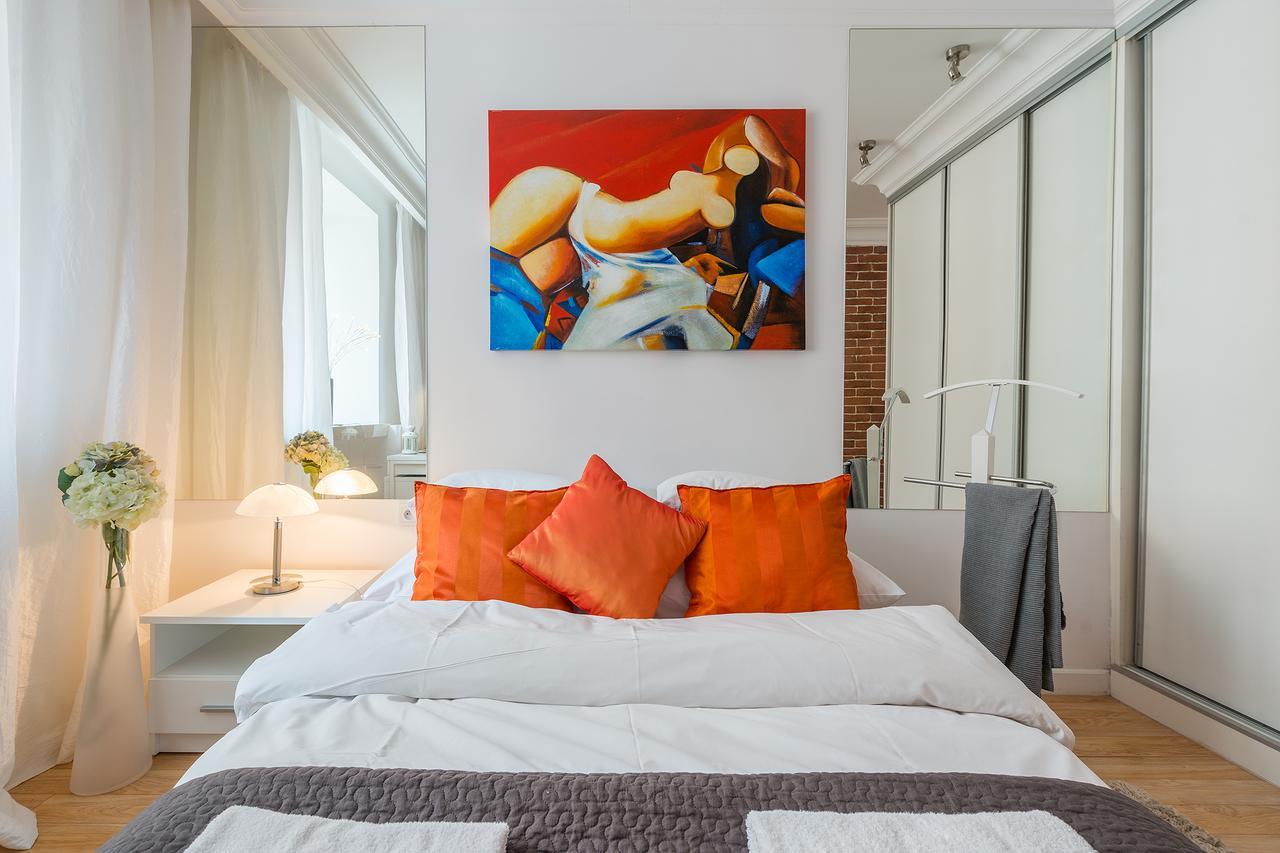 P&O Serviced Apartments Swietojanska Варшава Экстерьер фото