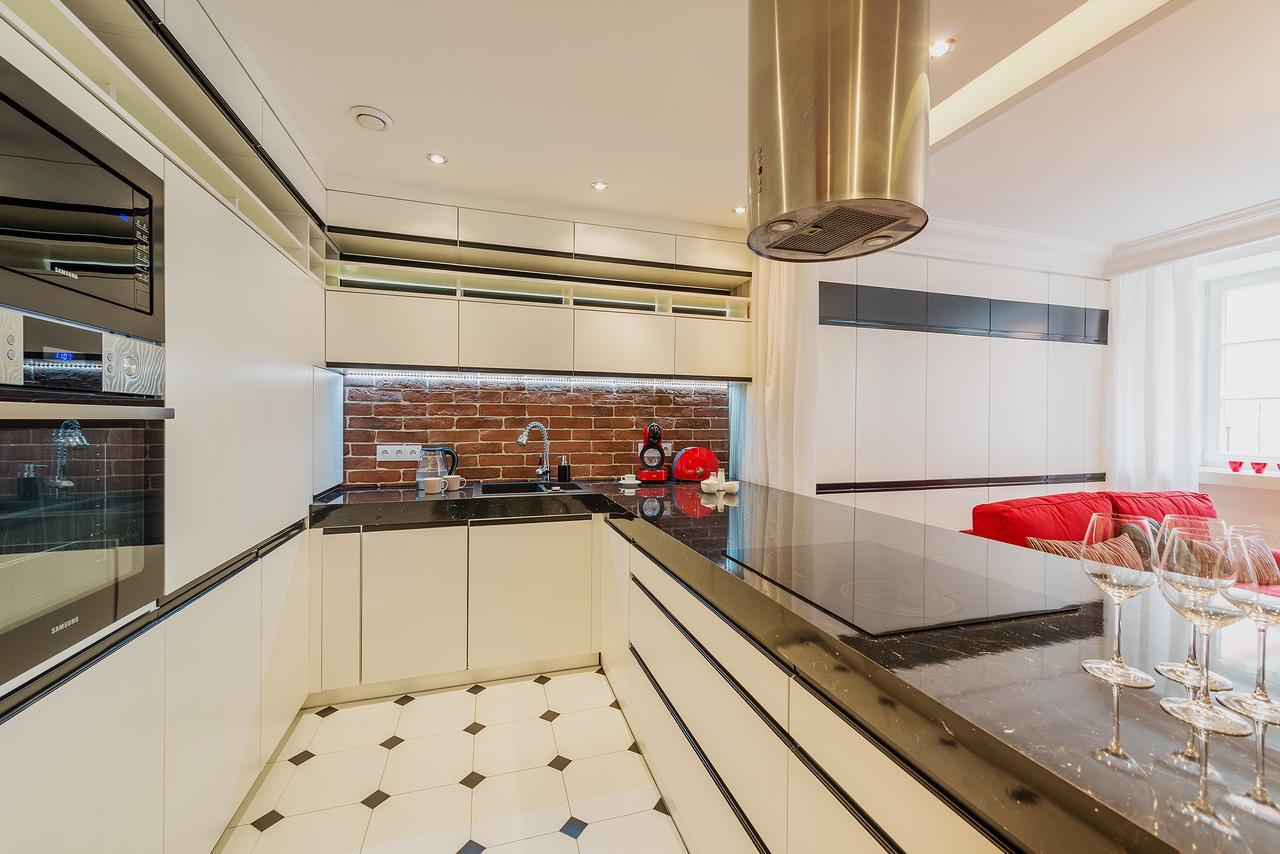 P&O Serviced Apartments Swietojanska Варшава Экстерьер фото
